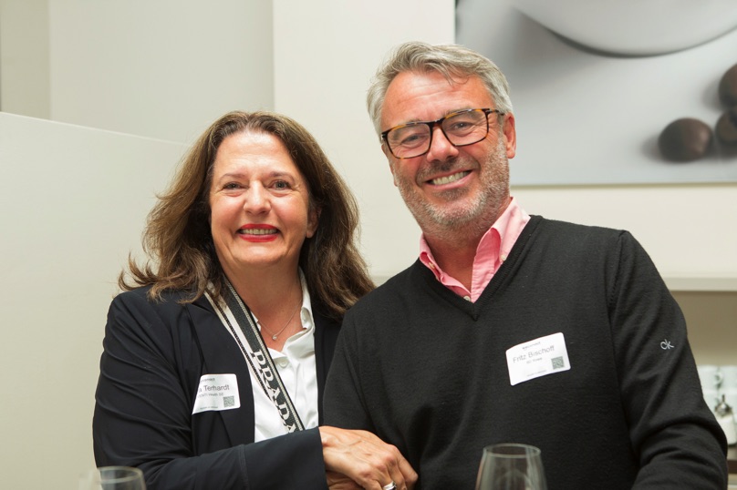 /images/slider-imgs-xs/025_Foto Loeffler_Weconact.jpg